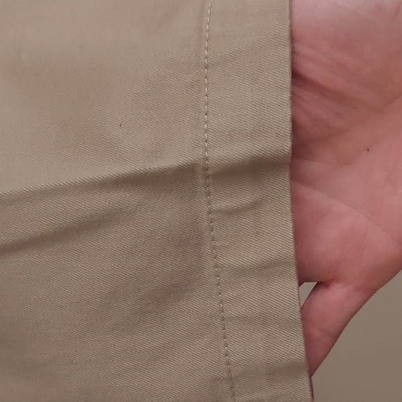 LANDS END Women's Mid Rise Flat Front Khaki Shorts - Picture 5 of 12